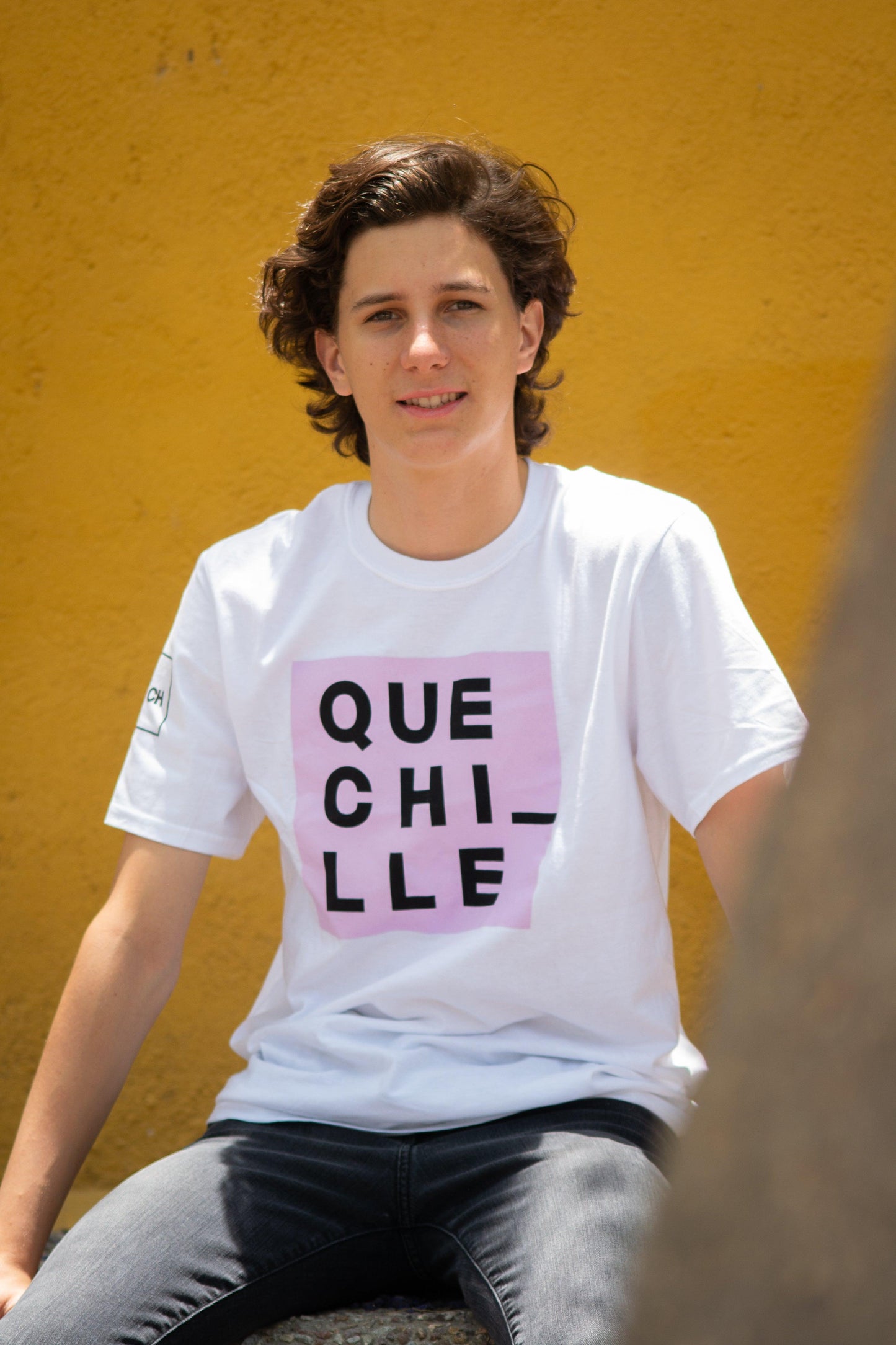 PLAYERA OVERSIZE ¡QUE CHILLE! WHITE EDITION