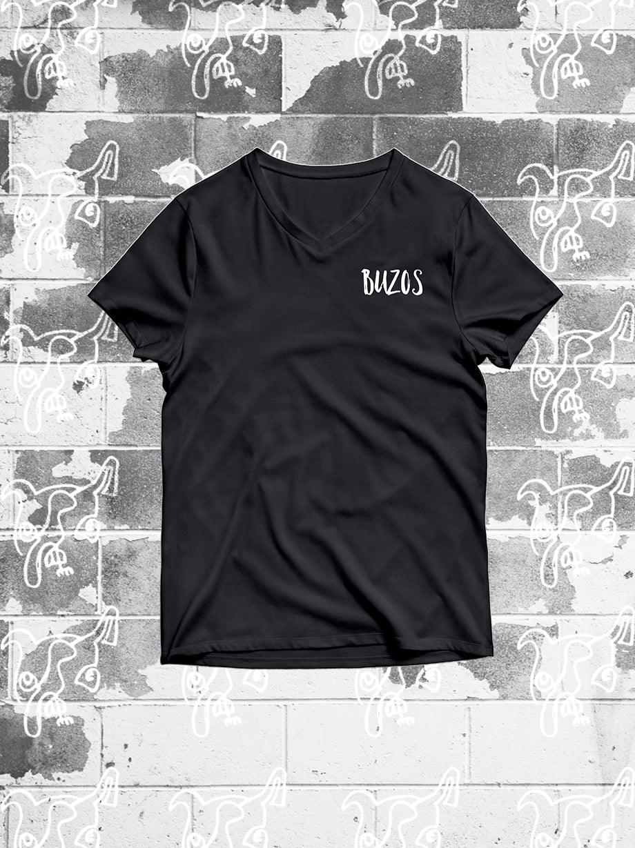 PLAYERA NEGRA BUZOS HOMBRE