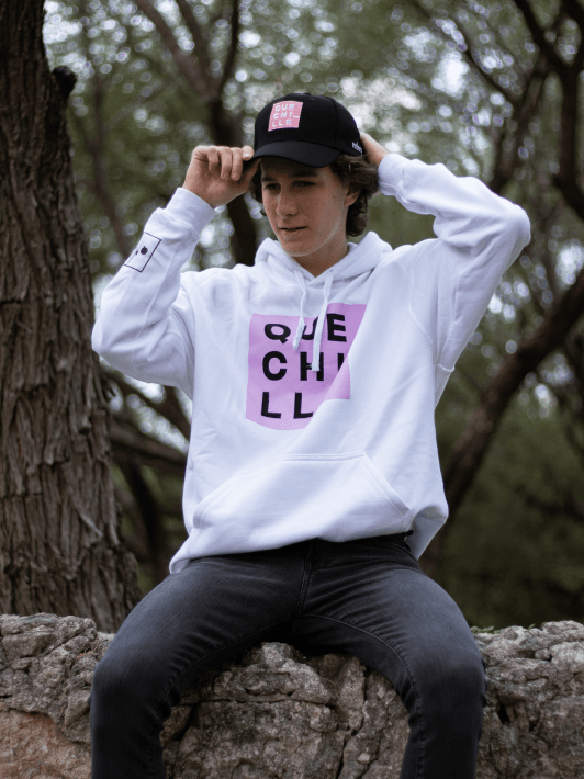 Hoodie ¡Que Chille! White Edition - UrbanHangers